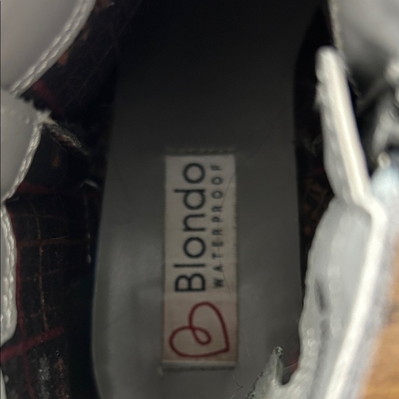 Blondo Light Gray Suede Ankle Booties - Picture 4 of 4